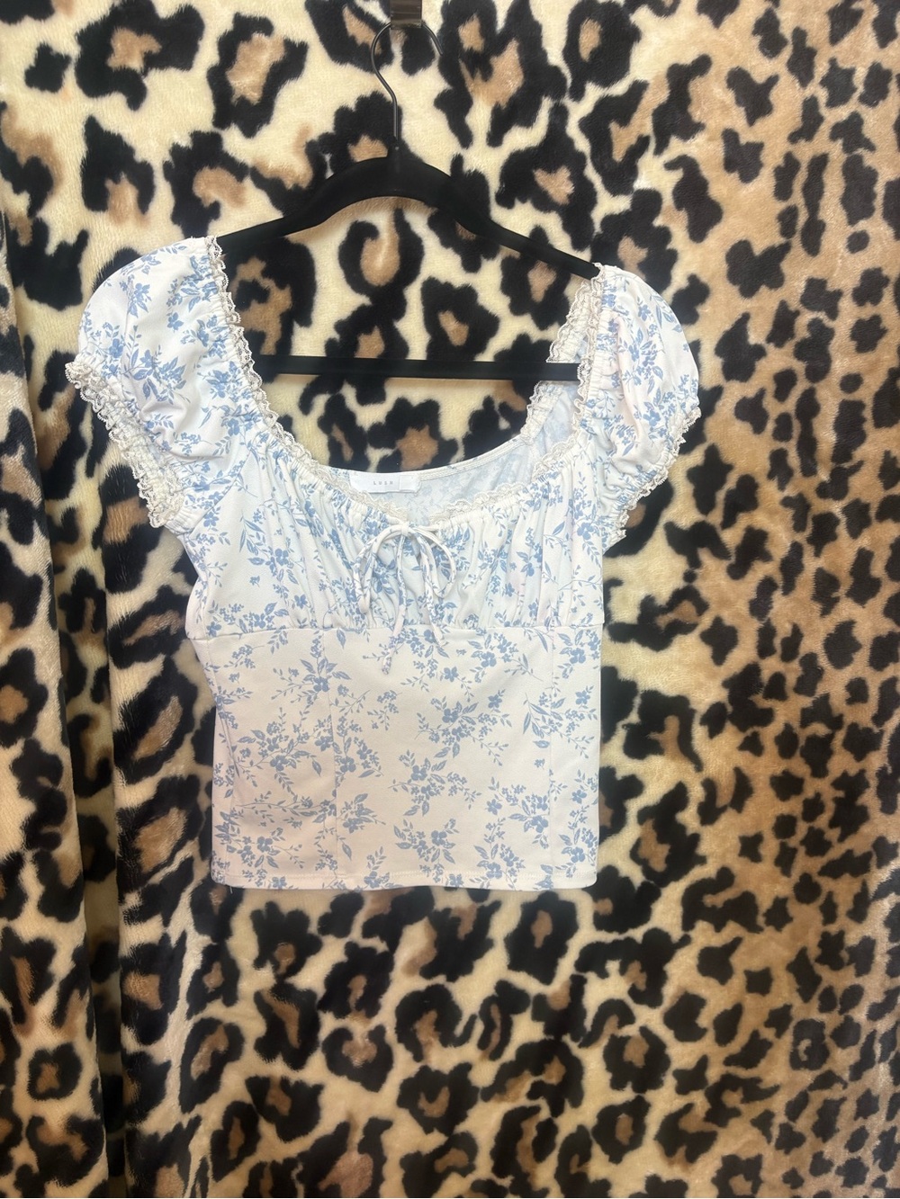 Lush White and Light Blue Floral Puff Sleeve Crop Top